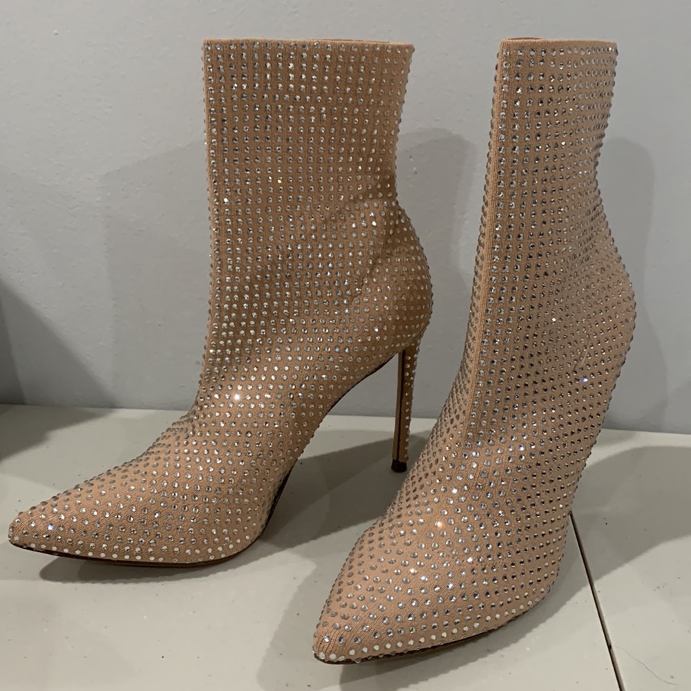 STEVE MADDEN Nude SiLver Embellished Heeled‎ Boots